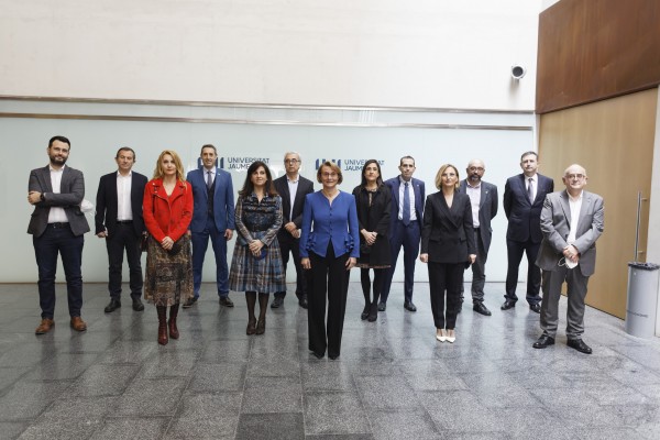 Alcón apela al espíritu de consenso para seguir fortaleciendo la formación e investigación en la UJI