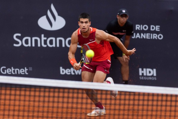 Alcaraz, semifinalista en Río con gran tenis y seguridad en sí mismo para ganar a Berrettini