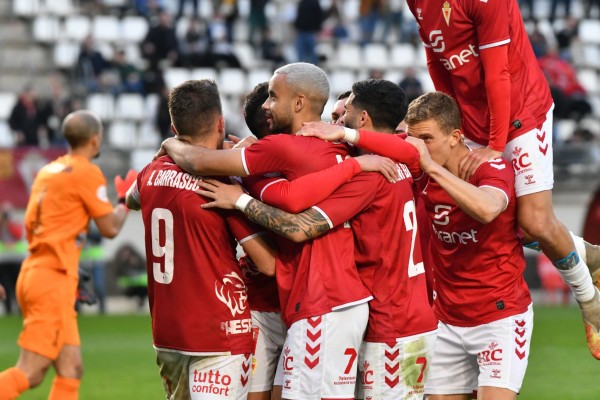 Intensa matinal de domingo con los cuatro murcianos de las ligas RFEF en juego