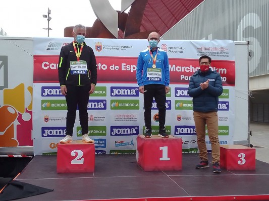 Oro para el M50 Payá, plata para el sub-23 Conesa y bronce para el M45 Zamora en Pamplona