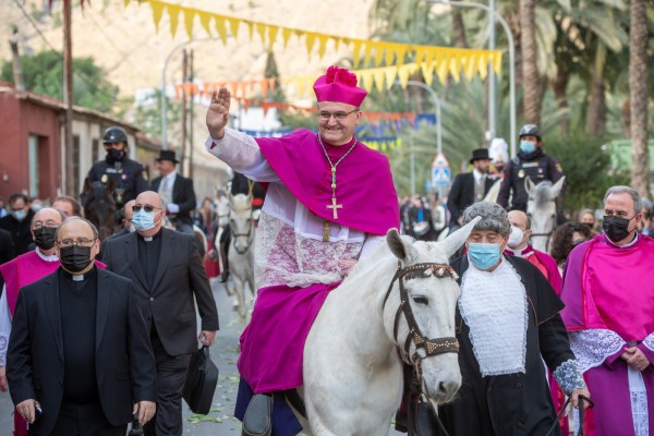 Orihuela se vuelca con la llegada de José Ignacio Munilla, nuevo obispo de la diócesis