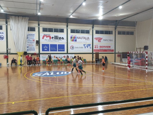 El STV Roldán accede a cuartos de final de la Copa de la Reina venciendo por 1-2 al Desguace París