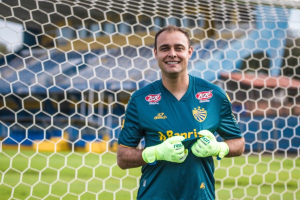 Exvalencianistas por el mundo: Renan Brito
