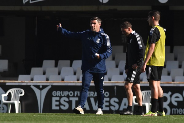 Carrión no contará con De Blasis por covid ante Las Palmas y apela a 