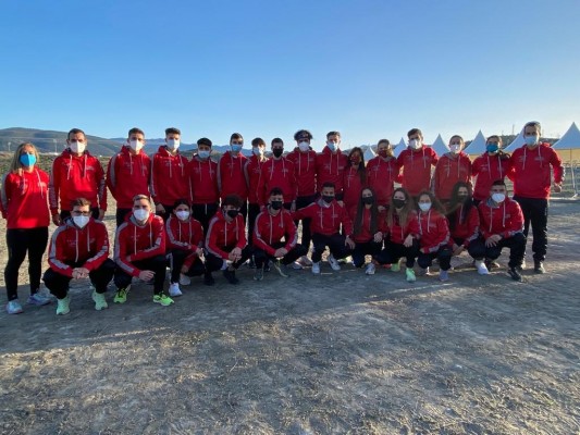 Álex García y Laura Nicolás, mejores murcianos en el Nacional absoluto de cross
