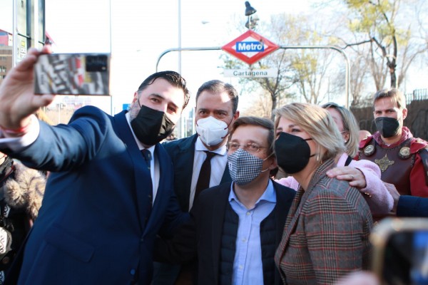 La parada 'Cartagena' del metro de Madrid es 'invadida' por los cartagineses y romanos