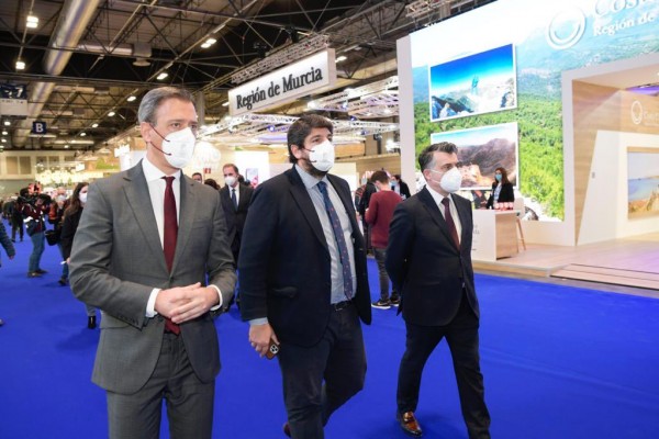 Miras saca pecho en Fitur de una Región que 