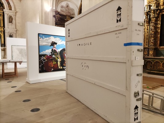 Lo mejor de la colección de Mariano Yera desembarca en la iglesia de San Esteban: el altar es para Tàpies