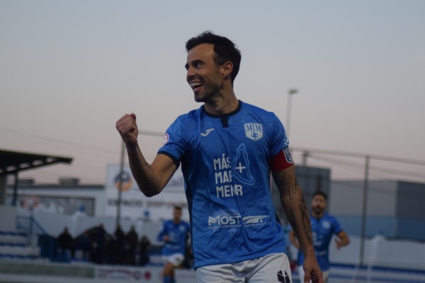 El Mar Menor FC suma y sigue y acaricia los puestos de promoción de ascenso



