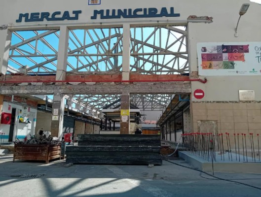El PSOE de Sant Joan exige explicaciones ante la suspensión de las obras del mercado por errores