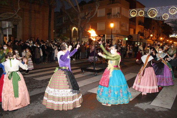 Benicàssim dona inici a les festes patronals amb el trasllat de l'estendard