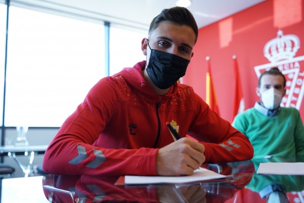 El Real Murcia incorpora al defensa Manu Pedreño para cubrir la baja por lesión de Iván Casado