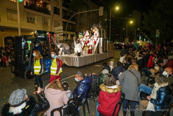 La cabalgata de los Reyes Magos en Cartagena transcurrió 