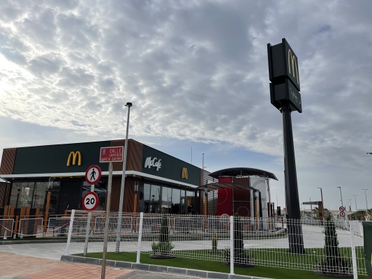 McDonald's abre su primer restaurante en Mazarrón