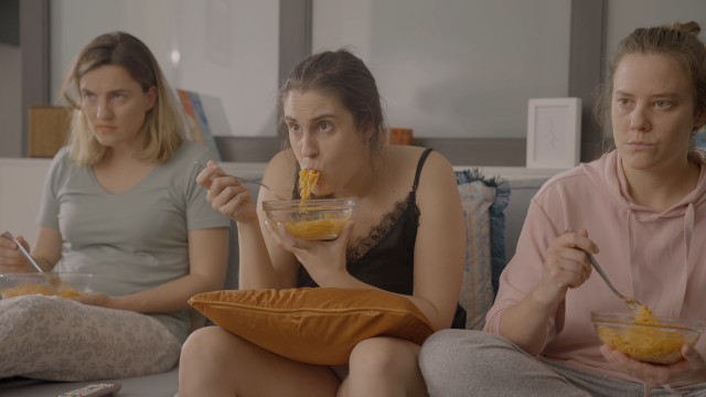 El lorquino  Juan Albarracín estrena la webserie 'Simón dice', una comedia sobre la pandemia a lo 'Modern Family'