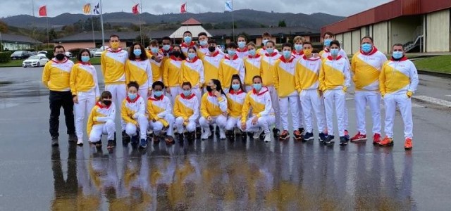 Nieves Navarro, novena sub-18, destaca en el CESA de campo a través en Oviedo