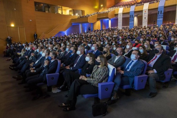 Más de 1.000 asistentes celebran el undécimo aniversario de Valencia Plaza 