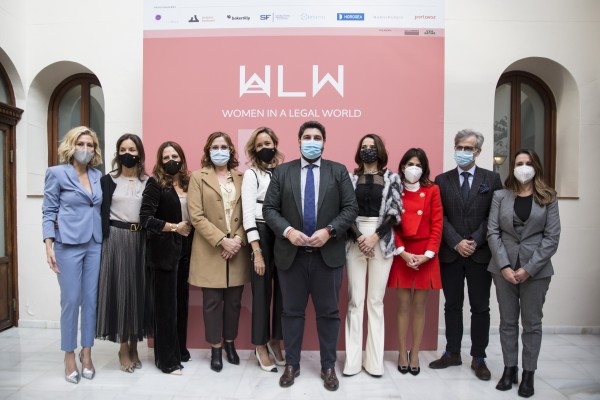 'Women in a Legal World' da el salto a la Región para reivindicar el talento jurídico femenino