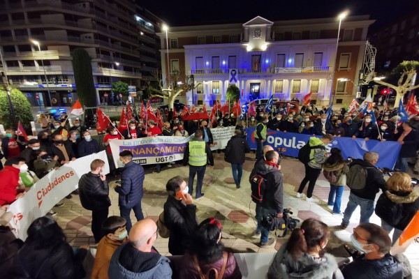 La ciudadanía sale a la calle en Castelló para exigir un nuevo modelo de financiación
