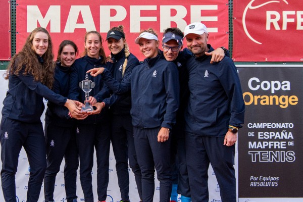 El RCT Barcelona 1899 revalida el título nacional femenino ante el CT Valencia en Murcia

