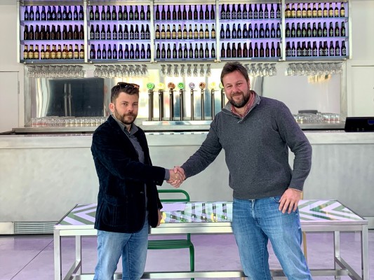 Estrella de Levante y Hosteaguilas renuevan su convenio de colaboración 