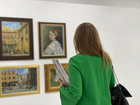 'Cuatro décadas' de tradiciones murcianas en la pintura de Antonio Balibrea: exposición en la Sala Glorieta de Murcia