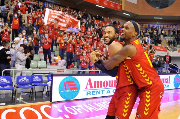 Un UCAM coral pasa por encima del Fuenla a partir del segundo cuarto, en el que le endosa un 21-0