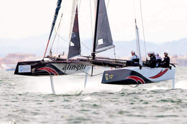 El Alinghi sigue sumando en la GC32 Mar Menor Cup y el Rockwool y el Red Bull se asoman