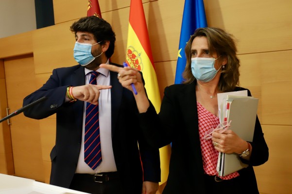 El Mar Menor obra el milagro: Miras y Ribera firman la paz y ponen el cronómetro a cero