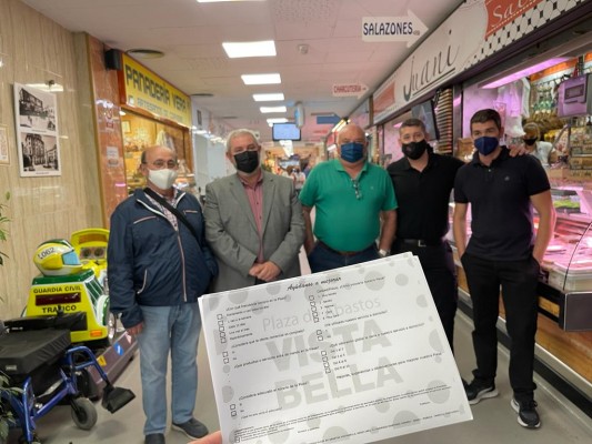 Impulso a la plaza de abastos de Vistabella: cheques regalo para los clientes más fieles