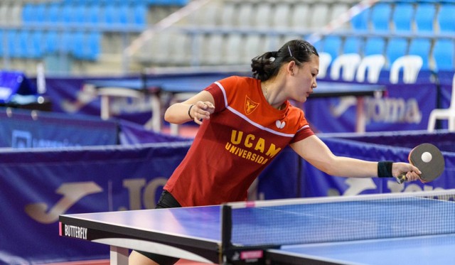 El UCAM Cartagena inicia la Liga Iberdrola femenina con victoria en la pista del campeón