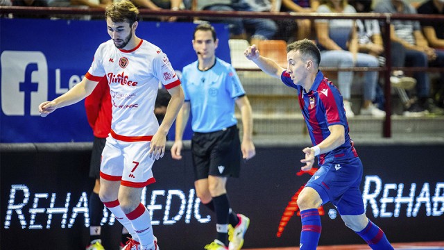 El Jimbee merece más en un partido en el que empata por dos veces en Paterna 