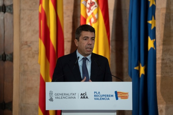 El Consell refuerza la negociación con entidades financieras ante la 
