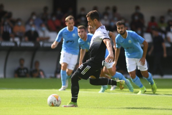 El Efesé arrolla al Ibiza y logra su mayor goleada en LaLiga SmartBank