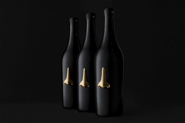 Olfato para el diseño: Maba arrasa con ocho premios Pentawards, incluidos dos de oro para el vino 'De Nariz'