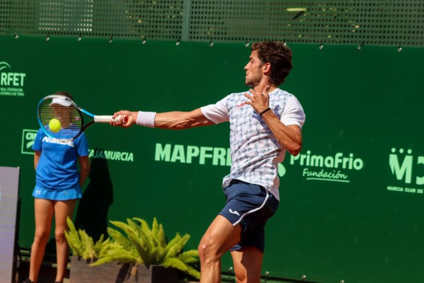 Carballés y Kuhn acceden a octavos de final del ATP Challenger de Murcia