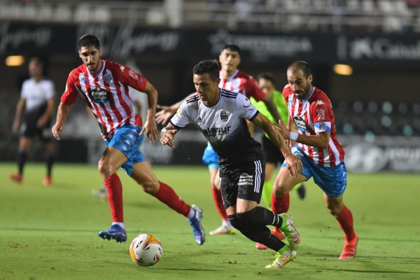 Rubén Castro, el abuelo de LaLiga, obra la remontada del Efesé con un doblete