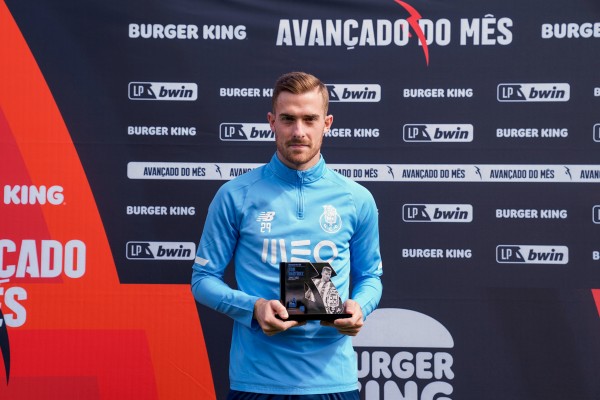 El murciano Toni Martínez, del Oporto, es nombrado mejor delantero en Portugal 