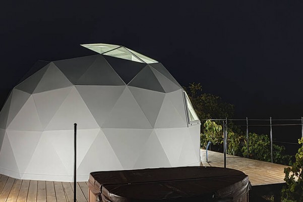 Turismo 'lunar' para estar cerca de las estrellas: las suites geodésicas aterrizan en Caravaca de la Cruz
