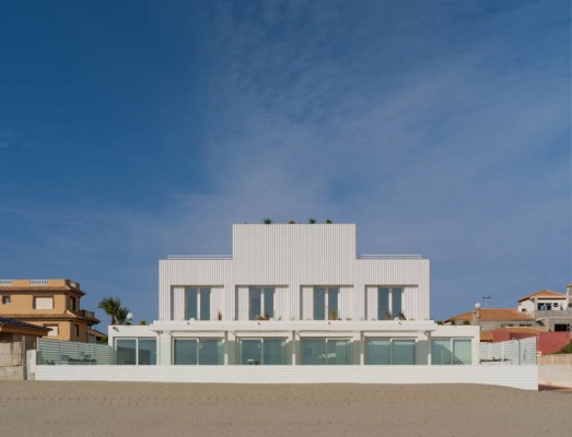 La metamorfosis de una casa de los 70 en La Manga de la que se habla hasta en China