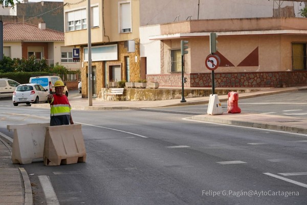 Las obras para evitar inundaciones en el barrio de La Concepción arrancan y paralizan Peroniño dos meses