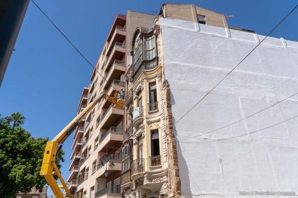 Urbanismo da luz verde a la rehabilitación del edificio Manuel Cánovas y la Casa de Celestino Martínez