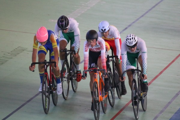 Murcia gana tres medallas con doblete de Mompeán en los Nacionales en pista de Madrid