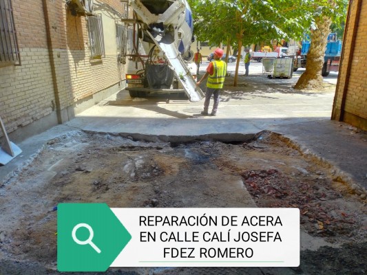 El Ayuntamiento realiza más de 1.000 obras de mantenimiento en aceras y calzadas de barrios