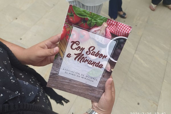 Desde el salmorejo mirandero a la tarta cartagenera: un libro reúne 50 recetas 'Con sabor a Miranda'