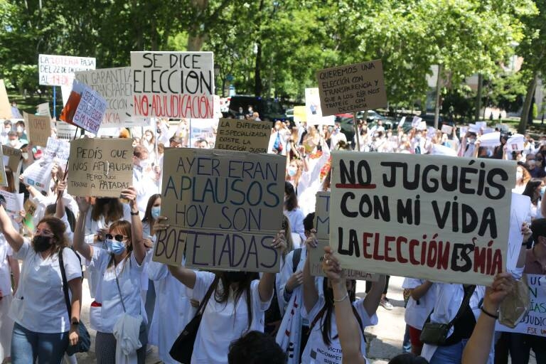 El Consell aprueba un acuerdo para la mejora de las condiciones de trabajo y retributivas de los MIR