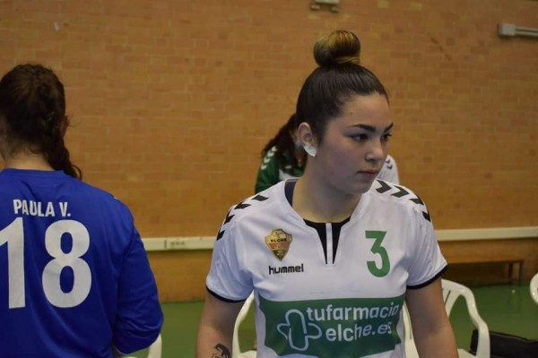 La bullense Marta Cuenca, del CBM Elche, va con la selección española juvenil