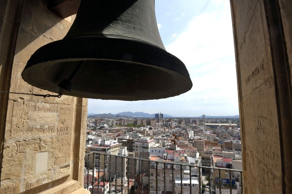 Las voces de la Catedral de Murcia: del repicar de las campanas a los secretos susurrados
