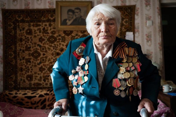 Hanna Jarzqabek se alza ganadora del concurso de fotografía de la UMU