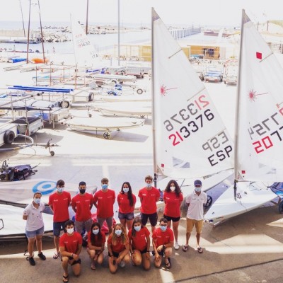 María Martínez Maestre y Manuel García Lorente, en el Europeo sub-19 de Ilca 6 en Croacia